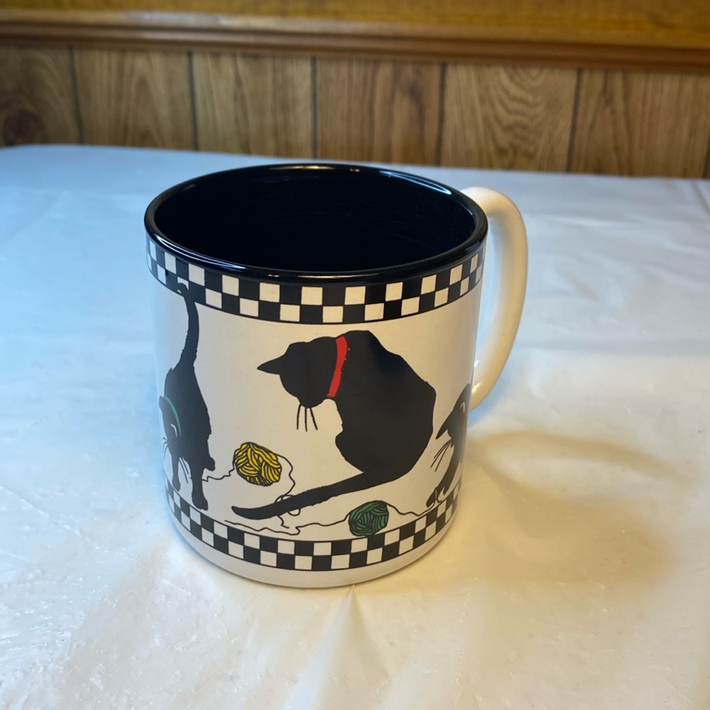Susan Burger Cat Playing with Yarn Coffee Tea Mug